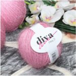 Diva  Crystal Medium Pink 229