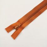 Φερμουάρ για τσάντες Cinnamon 30cm 320
