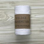 Raffia Star White 09