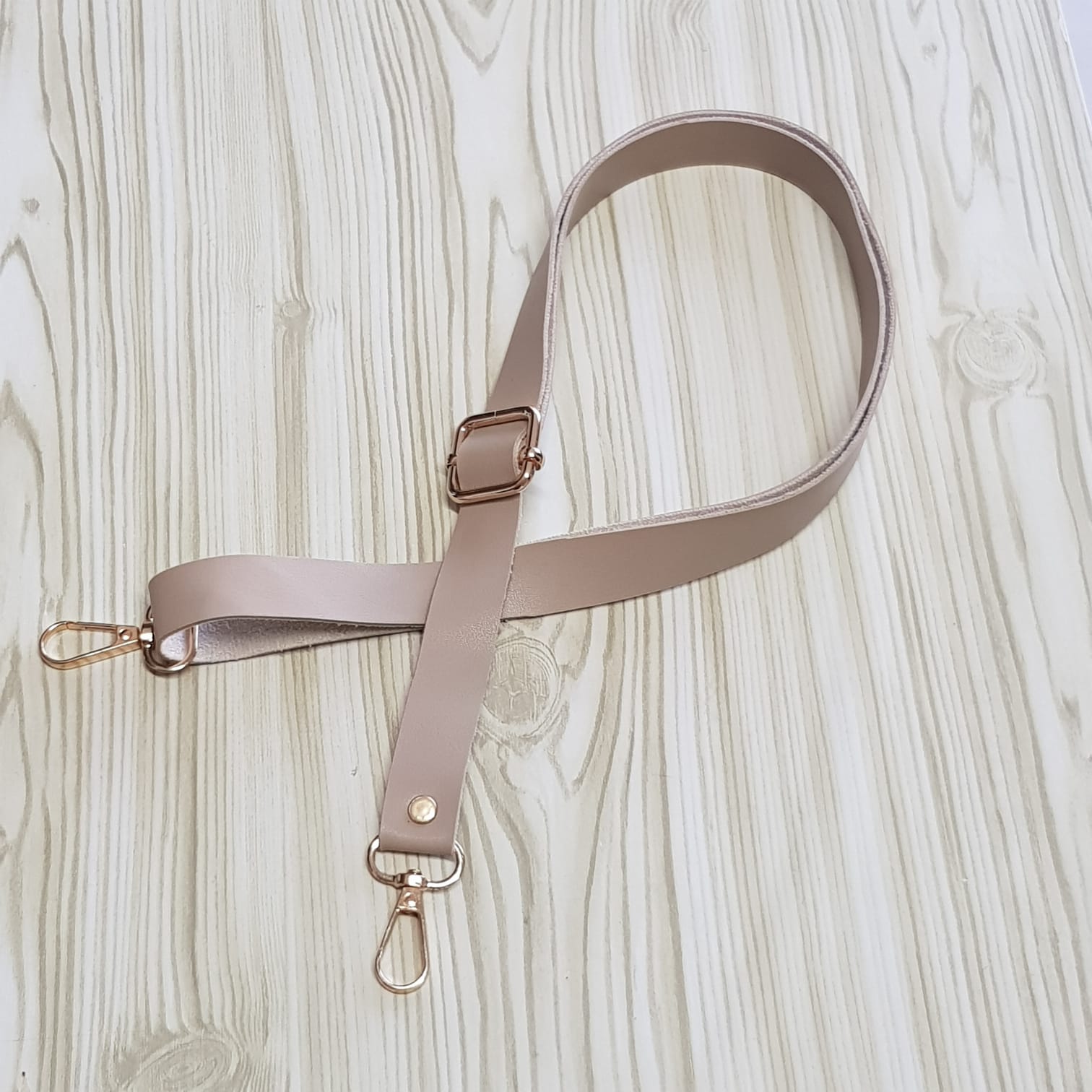 Δερμάτινο λουρί χιαστί ρυθμιζόμενο (1,35mt) Beige 27