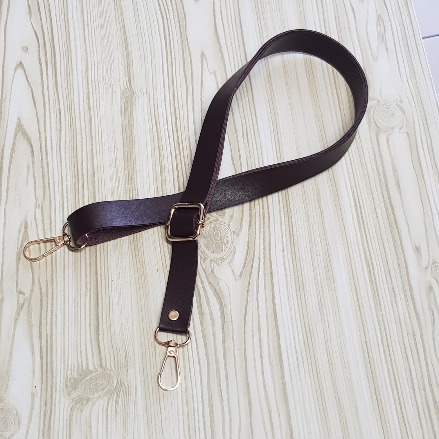 Δερμάτινο λουρί χιαστί ρυθμιζόμενο (1,35mt) Dark Brown 29