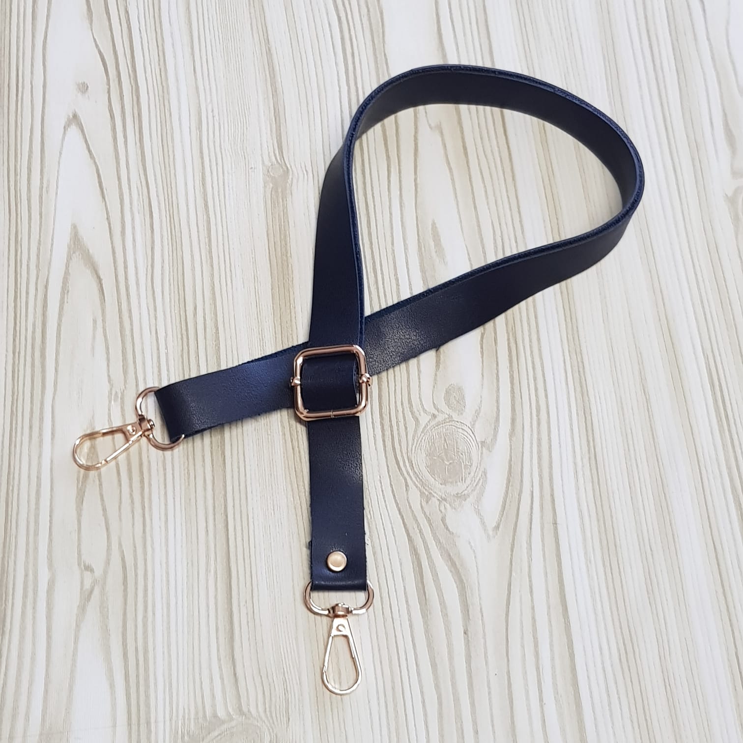 Δερμάτινο λουρί χιαστί ρυθμιζόμενο (1,35mt) Navy Blue 36